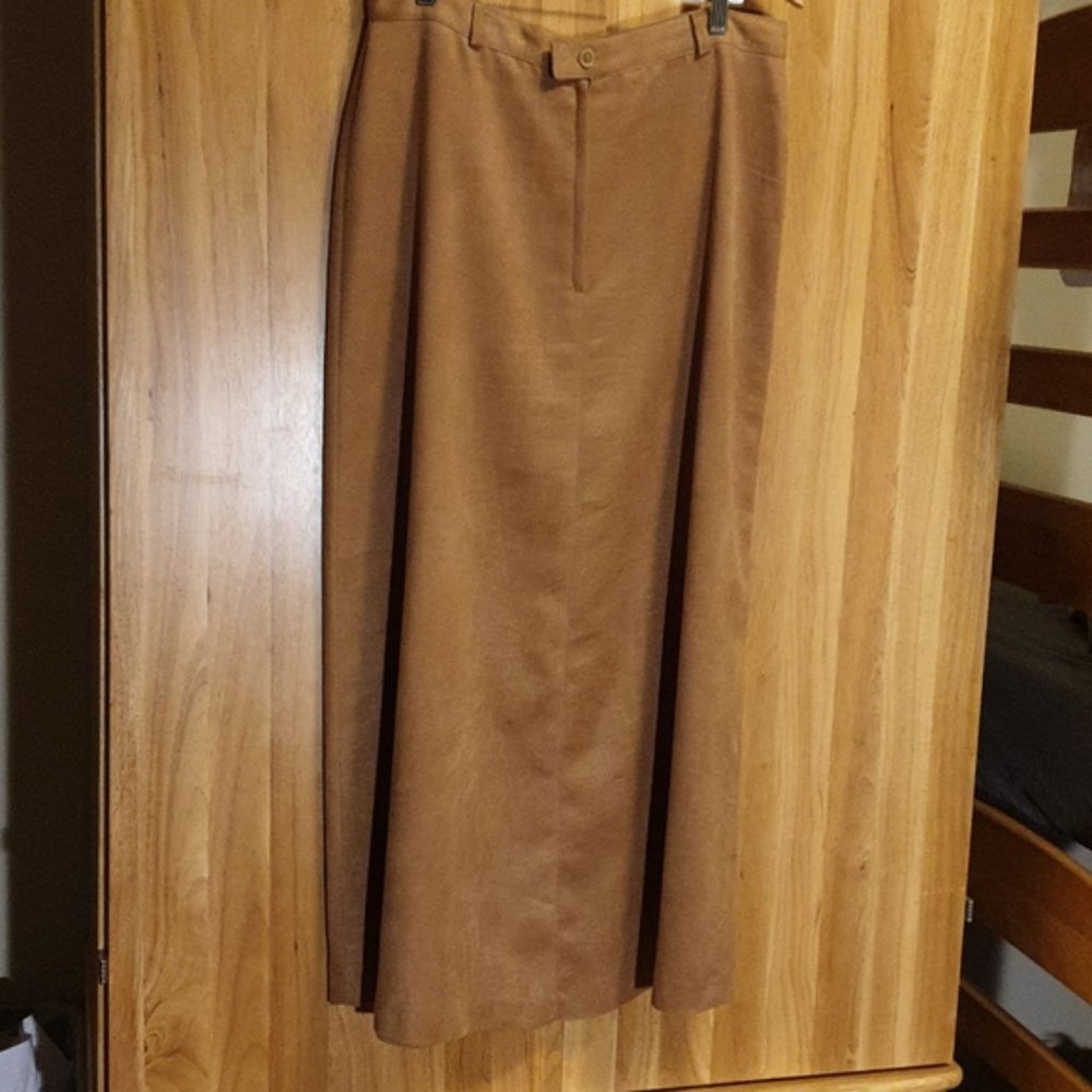 Subtle Patterned Suit [Tb] - image 6